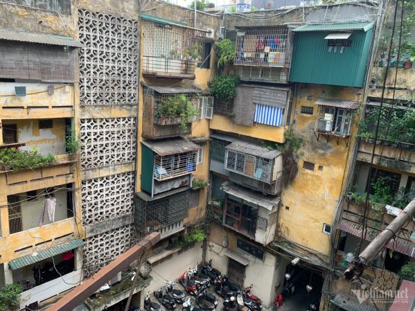 Cách chuyển nhà chung cư không có thang máy